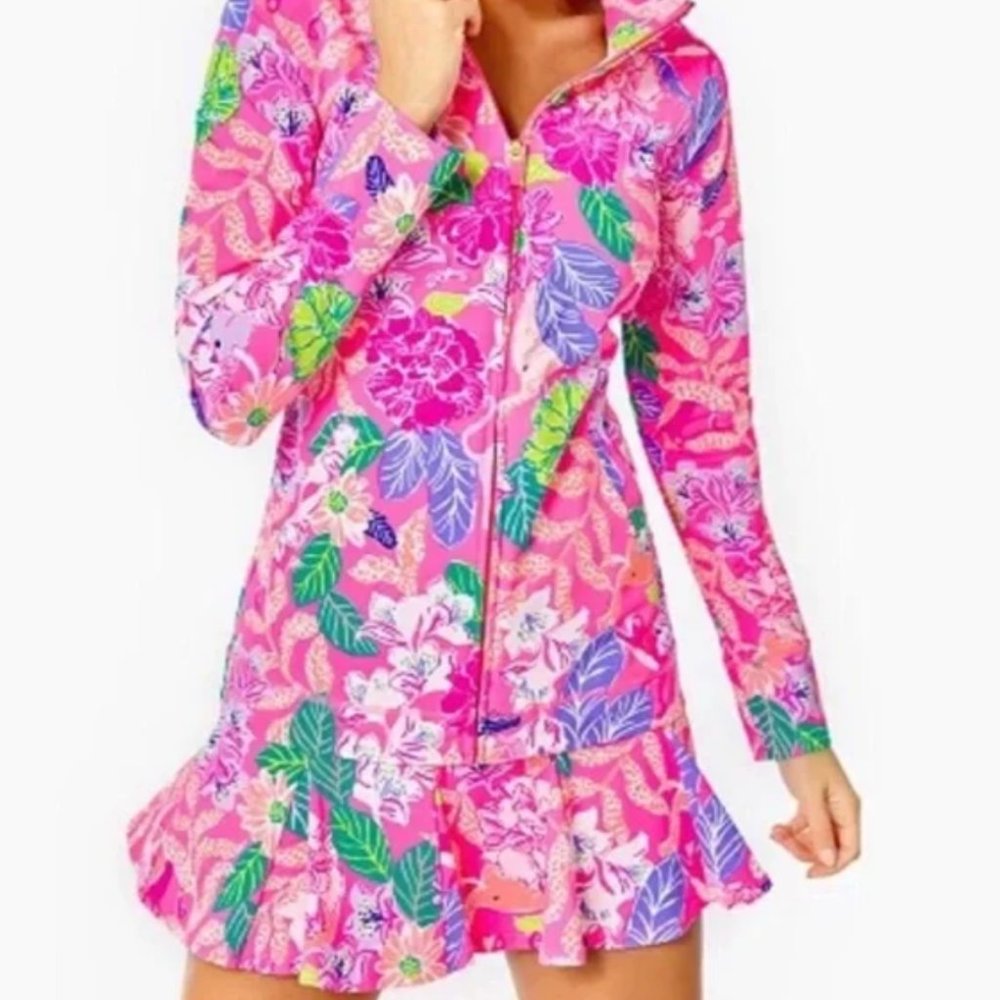 Lilly Pulitzer Luxletic Brittana UPF 50+ Jacket Pink Isle Best Of Friends - Picture 3 of 14